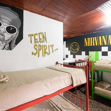 Pura Vida Hostel 塔马林多 外观 照片