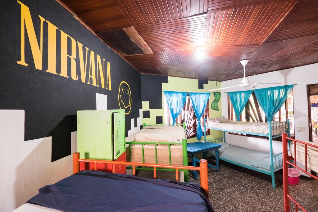 Pura Vida Hostel 塔马林多 外观 照片