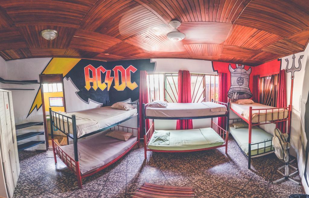 Pura Vida Hostel 塔马林多 外观 照片