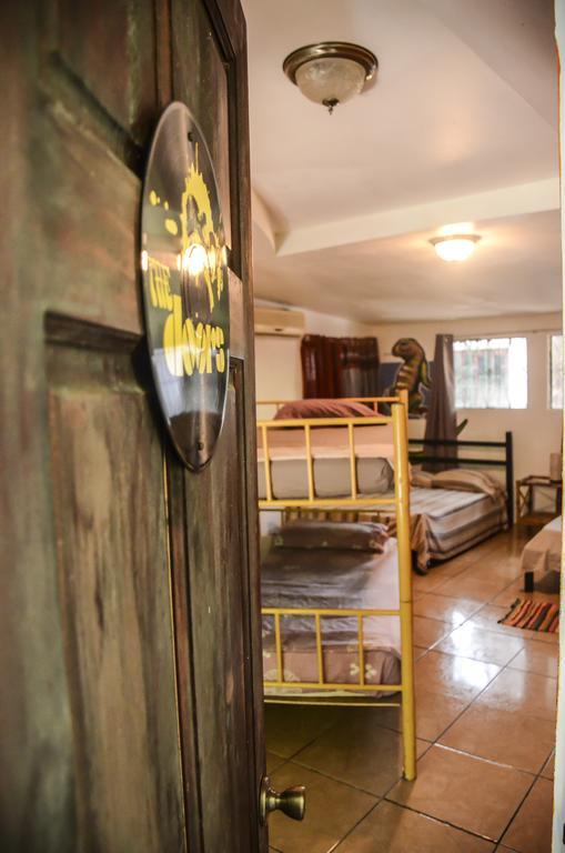 Pura Vida Hostel 塔马林多 外观 照片
