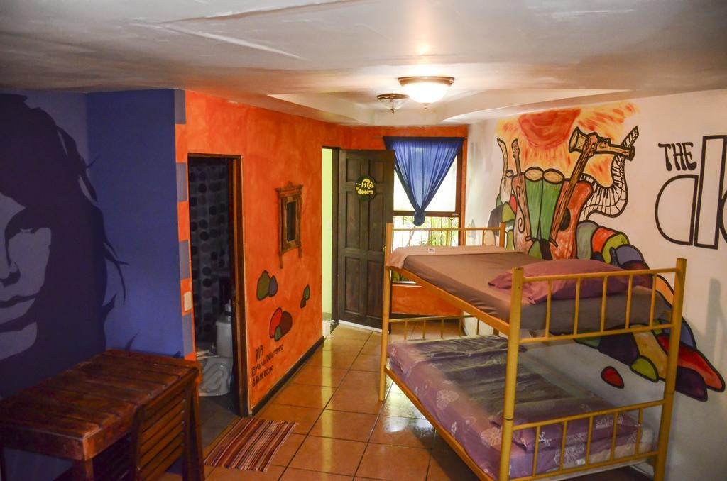 Pura Vida Hostel 塔马林多 外观 照片