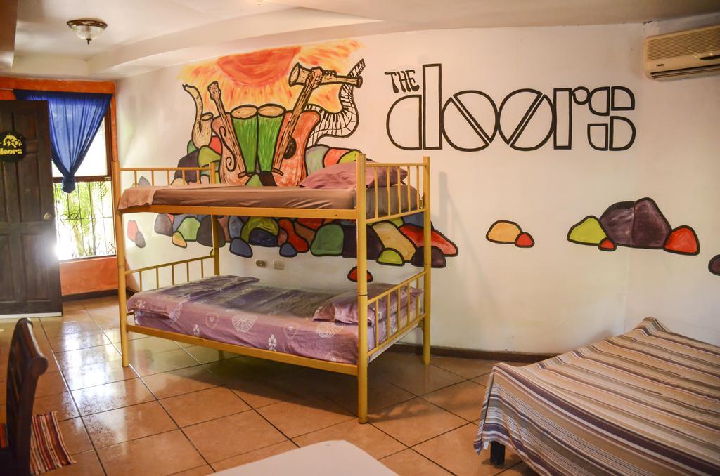 Pura Vida Hostel 塔马林多 外观 照片